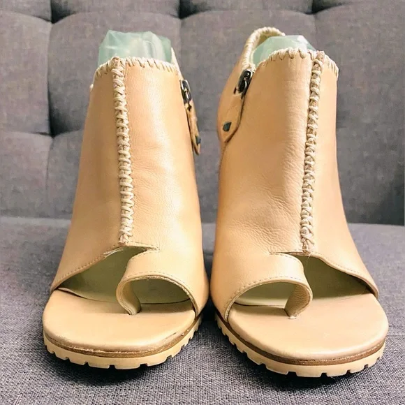 Donald J Pliner Lisa Tan Leather
Ankle Heel Stiletto Bootie & Open Toe - Picture 7 of 15